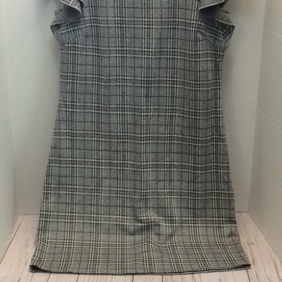Naif Plaid Short Ruffle Sleeves Mini Dress Size Small - Picture 3 of 13